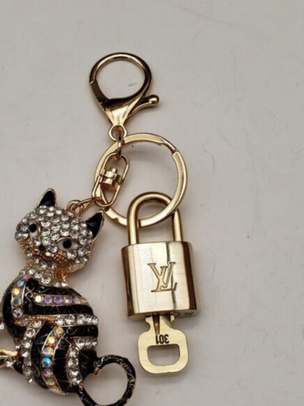 Authentic Louis Vuitton Gold Lock & Key 🔑 Bag Charm w/ Unbranded Cat Charm - Picture 2 of 7